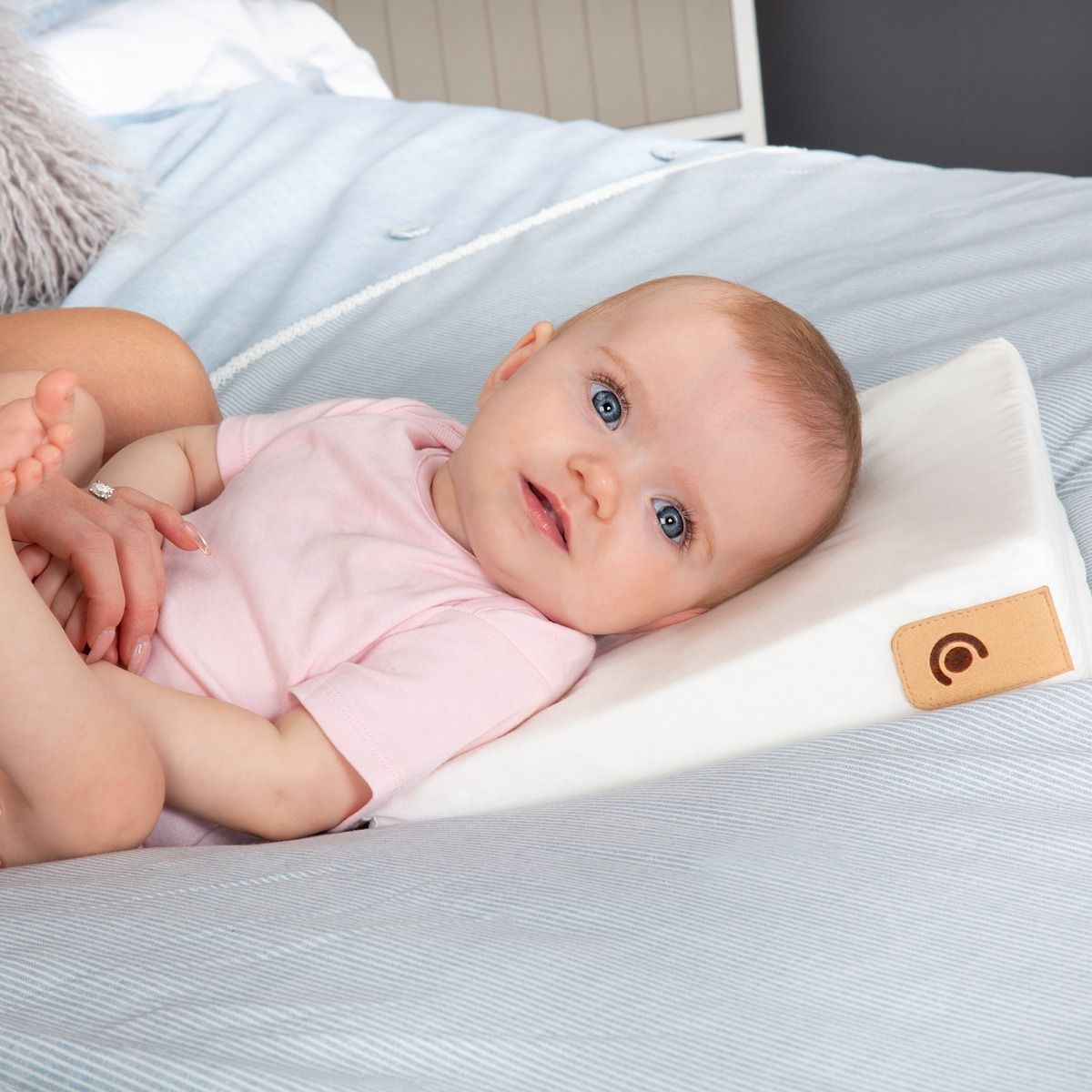 Infant sleep store pillow support wedge